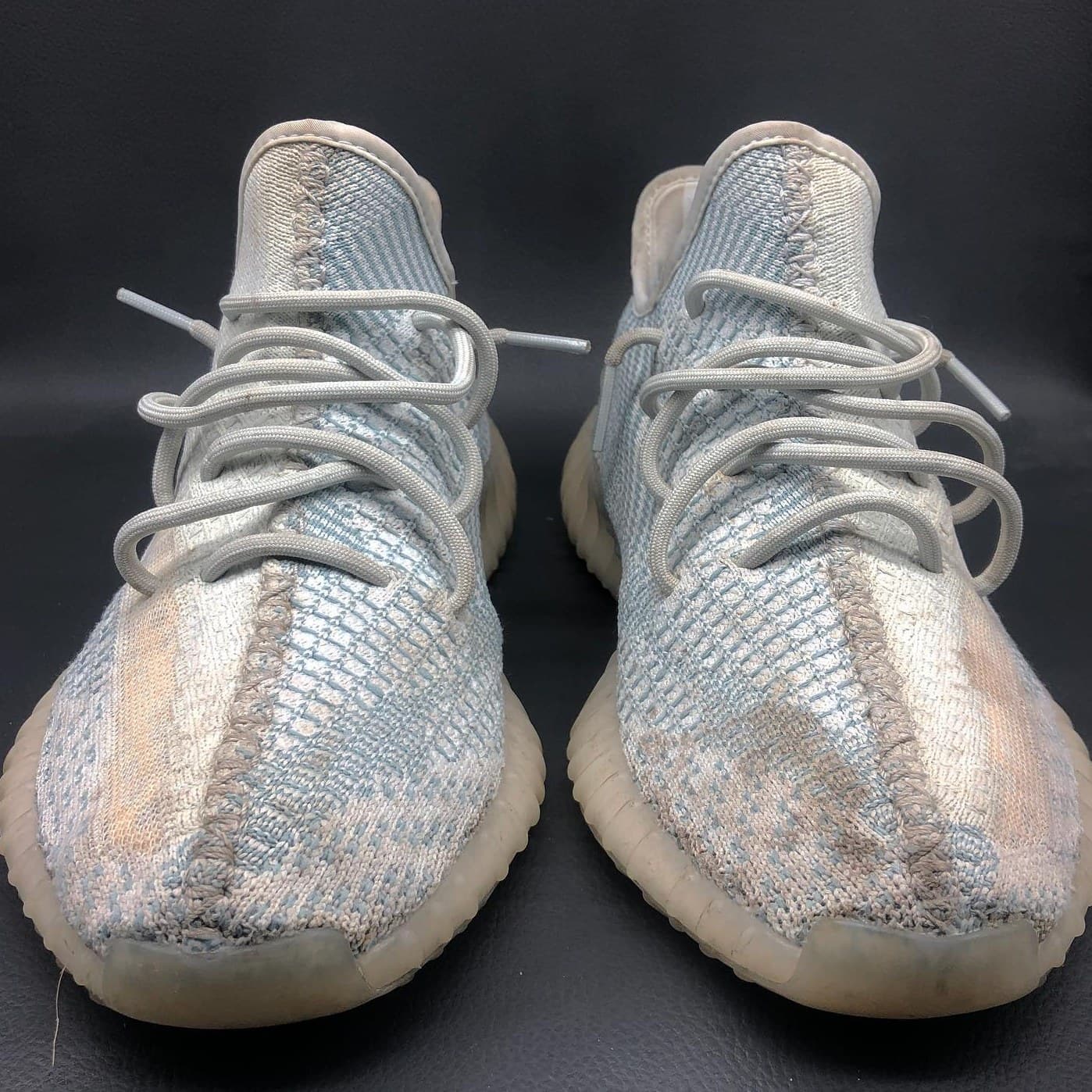adidas Yeezy Boost 350 V2 vor der Reinigung